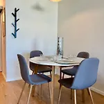 Mycampus Unwe Studentski Mountain Views Modern Kitchen Equipment Apartamento