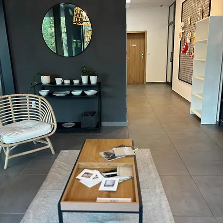 Mycampus Unwe Studentski Mountain Views Modern Kitchen Equipment *