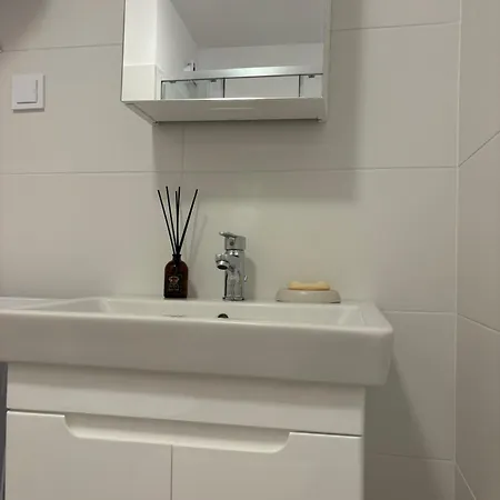 Mycampus Unwe Studentski Mountain Views Modern Kitchen Equipment דירה *