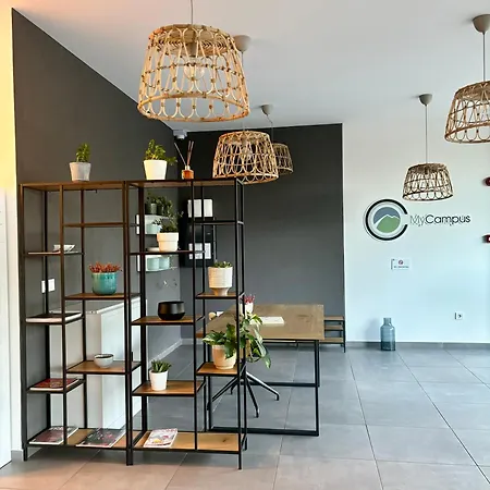 Apartament Mycampus Unwe Studentski Mountain Views Modern Kitchen Equipment