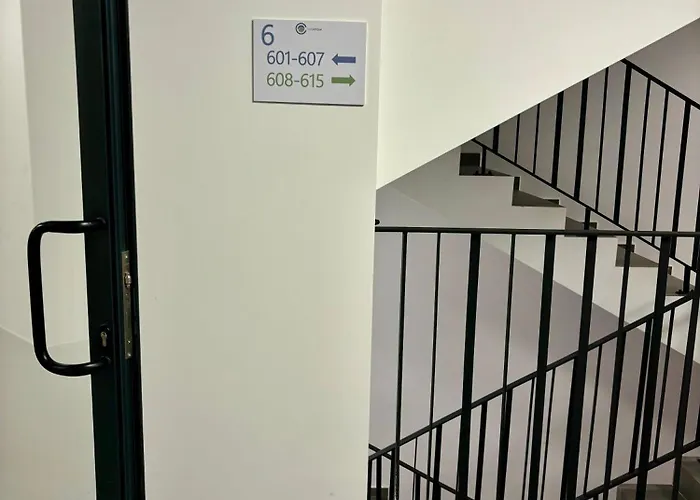 Апартаменты Mycampus Unwe Studentski Mountain Views Modern Kitchen Equipment