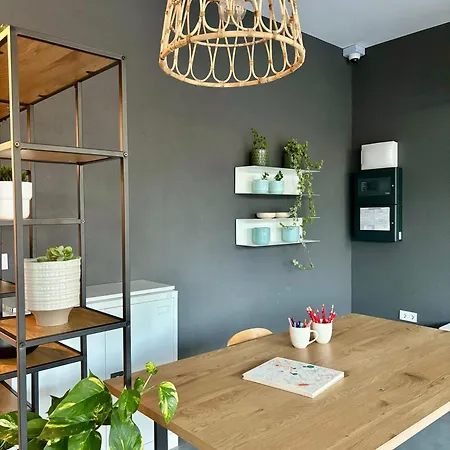 Mycampus Unwe Studentski Mountain Views Modern Kitchen Equipment *