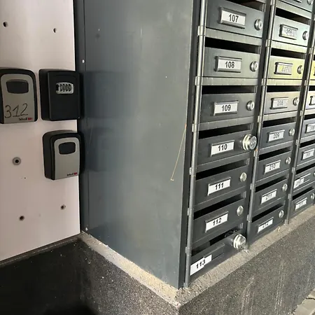 Mycampus Unwe Studentski Mountain Views Modern Kitchen Equipment Apartment